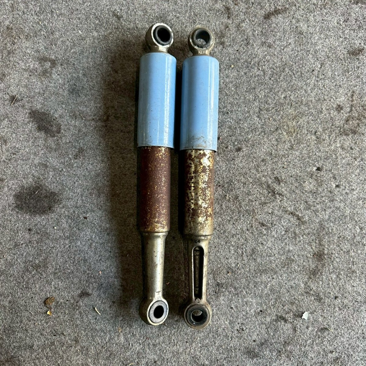 ホンダ リアサスペンション リアサス リアショック シャリー 純正 青 cf50 cf70 空色拍卖