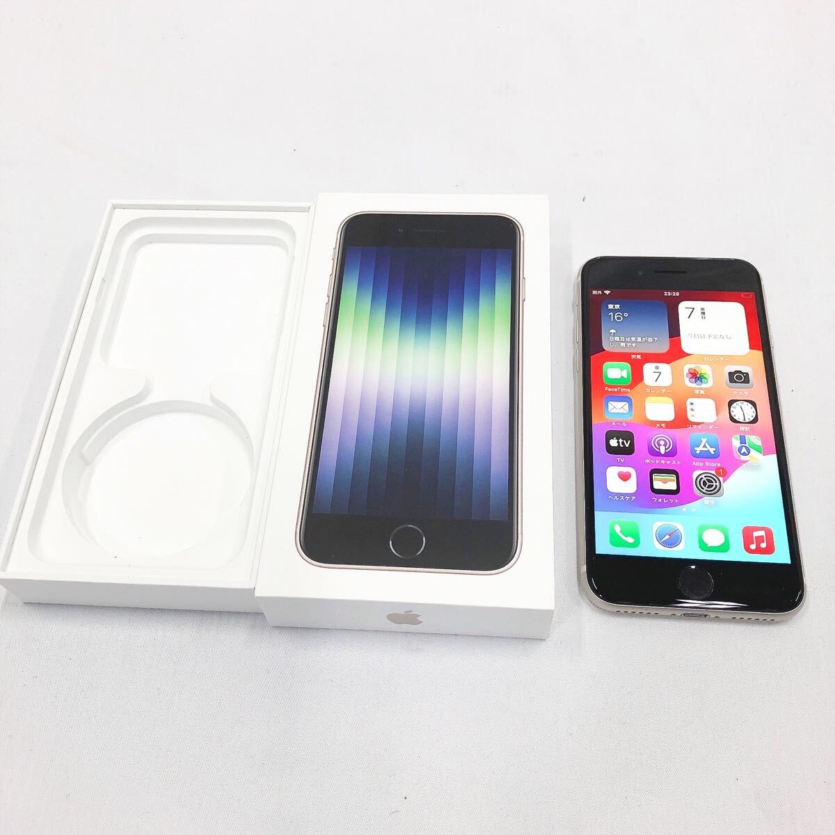 ★4-1003 動作品/初期化済 Apple アップル iPhone SE 64GB スターライト A2782 SIMフリー スマートフォン バッテリー83%拍卖