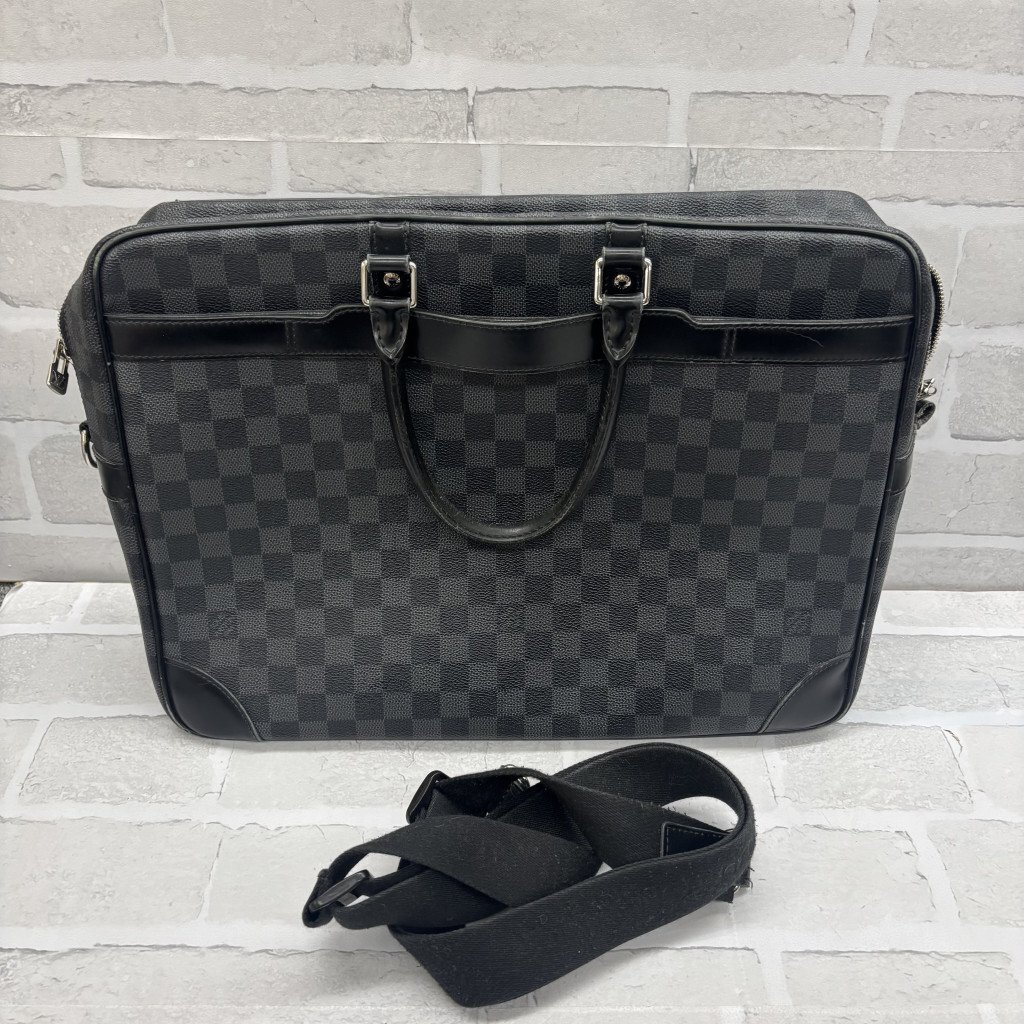 ◎訳あり◎ルイヴィトン ダミエグラフィット ドキュマン ヴォワヤージュ GM N41123 ビジネスバッグ 黒 TW211202拍卖