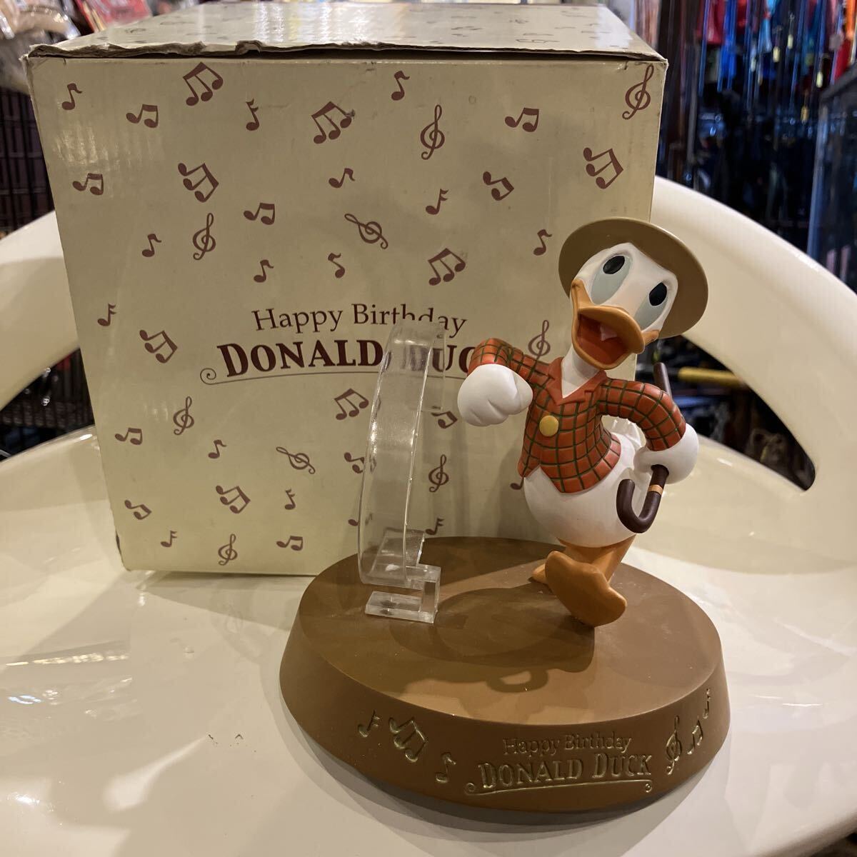 ハッピーバースデー ドナルドダックフィギュア ディズニー Disney 時計なし 置物 ドナルド Donald 拍卖