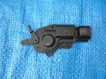 タント L350S L360S フロント 左 ドアロックアクチュエーター モーター 前左 助手席側 FL 純正動作品 送料全国一律400円 く20拍卖