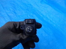 ムーヴ L175S L185S タント L375S L385S ミラ L275S 純正 ドアミラースイッチ 電動格納 カプラー付き 送料300円 Z15拍卖