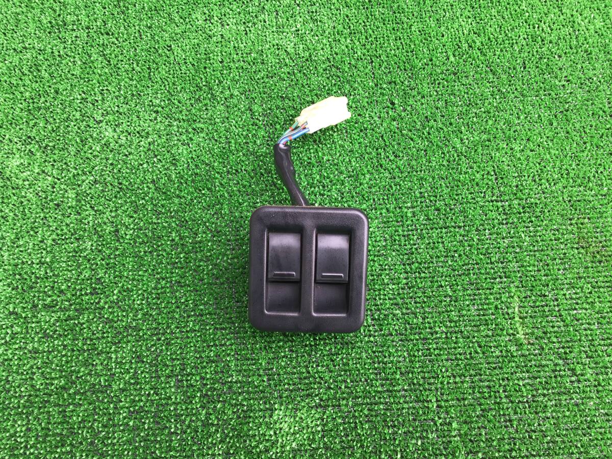 送料¥600 EA11R カプチーノ 5MT F6A (B3) パワーウインドウスイッチ 拍卖