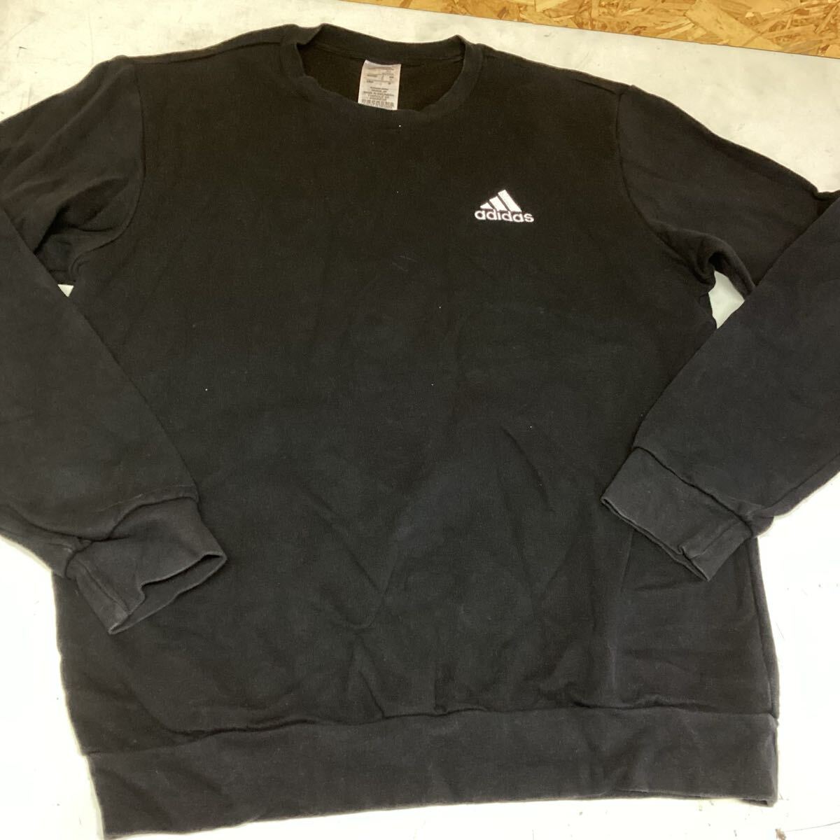 adidas トレーナー メンズ Oサイズ 黒 スウェット 人気モデル(み80)拍卖