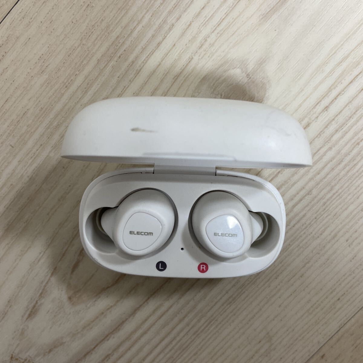 11-35-B12 エレコム LBT-TWS10 ワイヤレスイヤホン拍卖