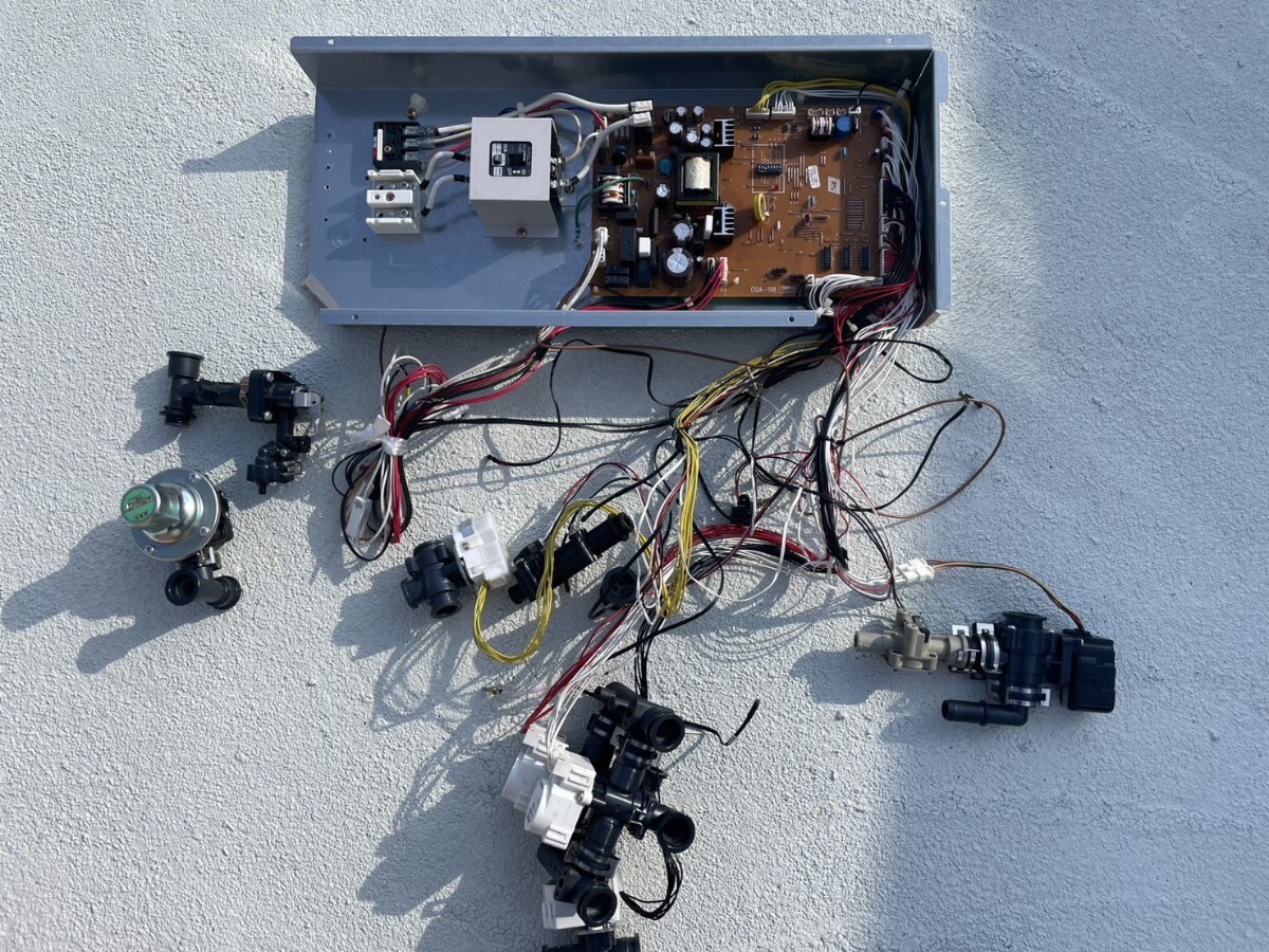 タカラスタンダード EC-3706KU-FAKS 配線 基盤 エコキュート 現状品 ※2拍卖