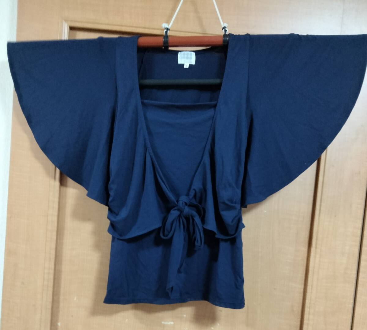 TAKEO KIKUCHI サイズ2 濃紺トップス拍卖