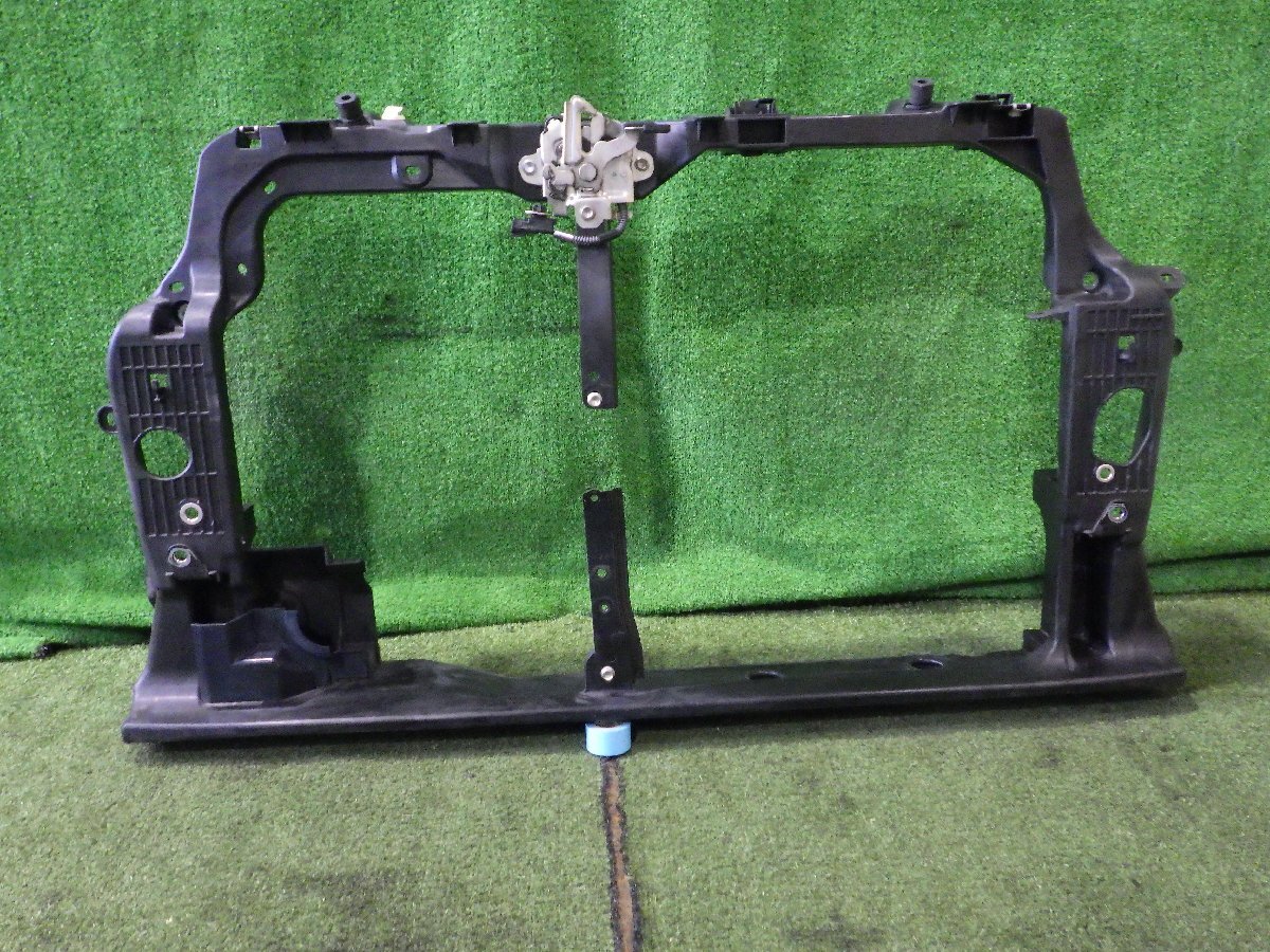 ◆ ダイハツ ミラトコット LA550S 【 純正 ラジエーター コアサポート 】 樹脂製 取付部折れ有 中古 K52 2Y3 ◆拍卖