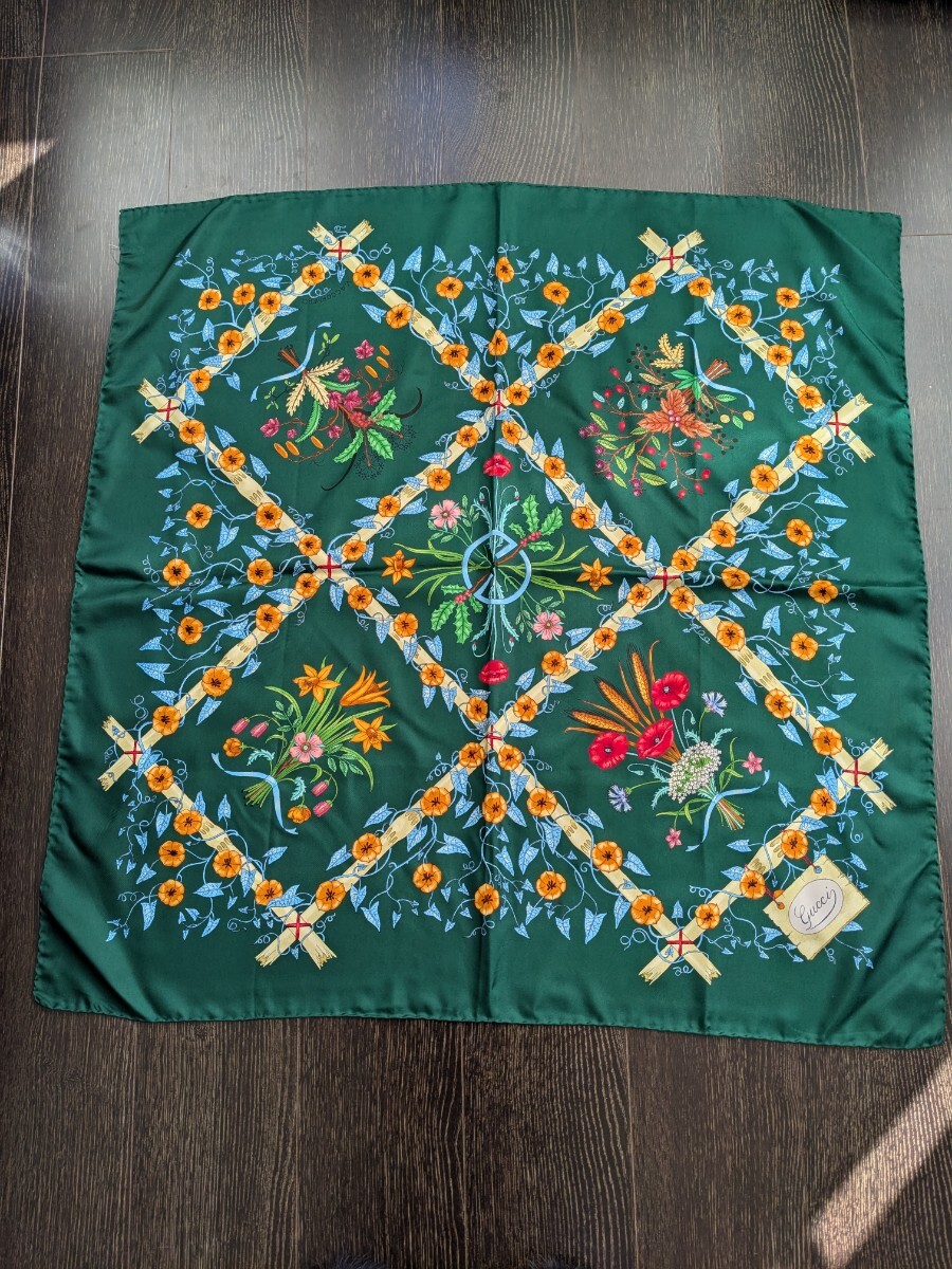 【美品】Gucci グッチ シルク スカーフ拍卖