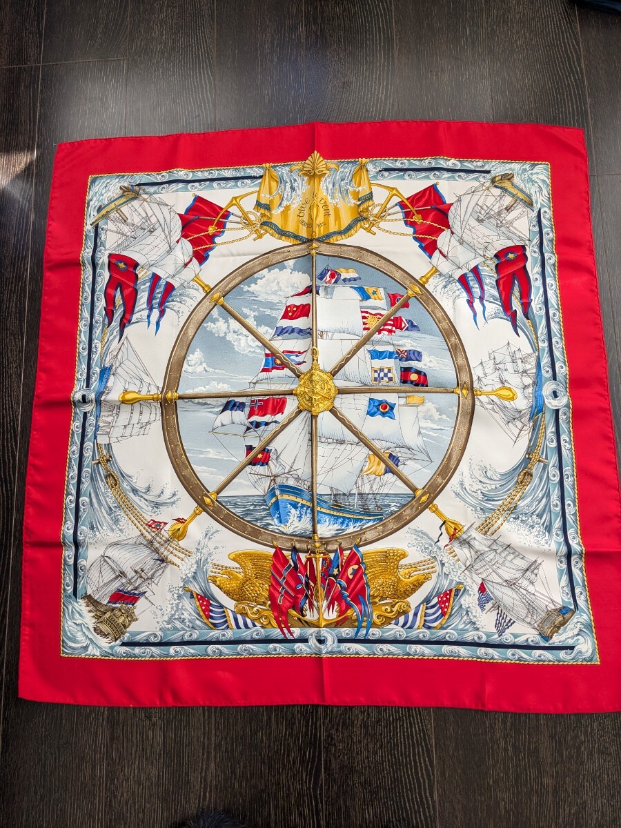 HERMES エルメス シルク100 スカーフ拍卖