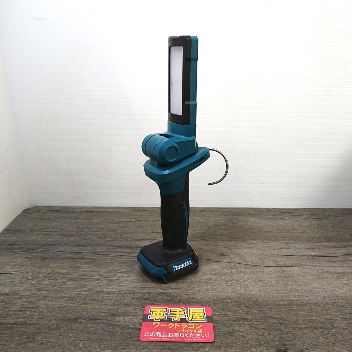 【 マキタ / makita 】 ML816 充電式LEDライト 14.4-18V ※本体のみ・キズ有り拍卖