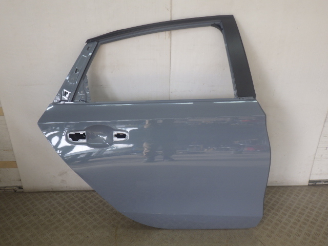 【Y02】 FL1 FL4 CIVIC シビック 右 リアドア リヤドア パネル NH877P ソニックグレーパール 67510-T43-J00ZZ 中古 即決拍卖