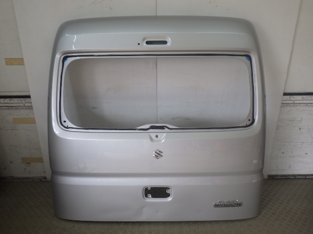 A-2711 DA17W エブリィワゴン リアゲート バックドア パネル ハイルーフ スポイラー穴無 Z2S シルキーシルバーメタリック 69100-64PB0 中古拍卖