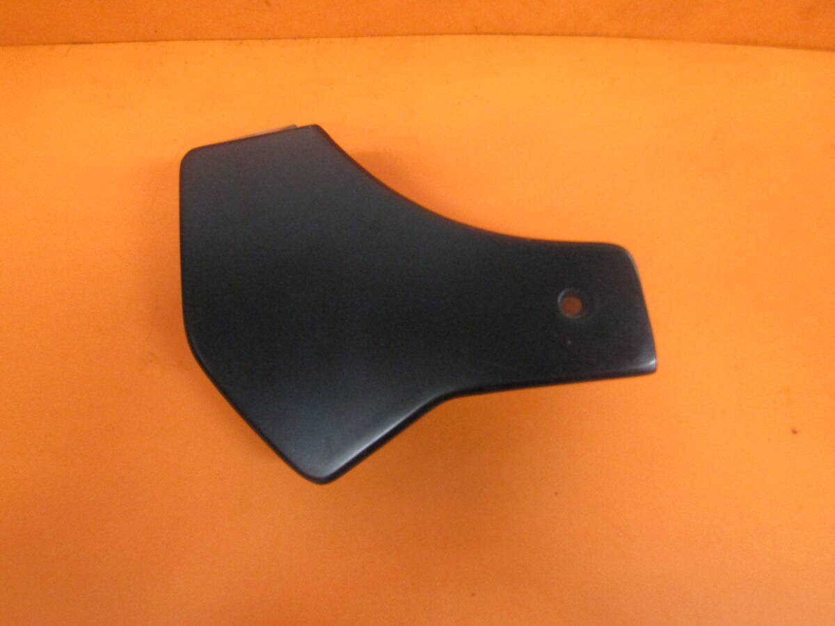 ☆送料無料☆良好品☆割れ・折れ無し☆メルセデスベンツ W463 G63 AMG 純正 リアサイドステップカバー 463 855 04 35 右後ろ拍卖