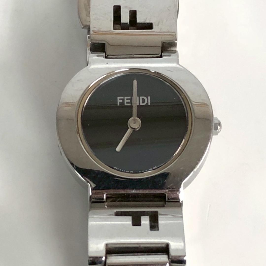 FENDI フェンディ レディース腕時計 クォーツ式 ロゴブレスレットデザイン 腕時計 ファッション 小物 仕事 ビジネス プライベート拍卖