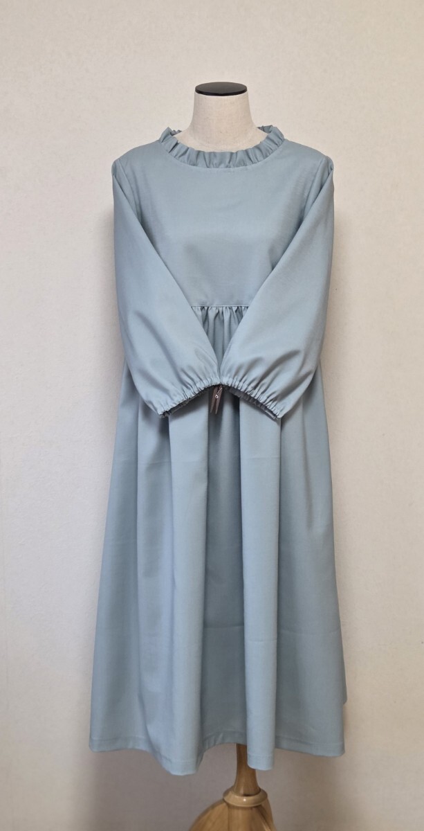 ★ハンドメイド★国産ドビー織り生地☆切り替え入りたっぷりギャザーのワンピース(くすみミント拍卖