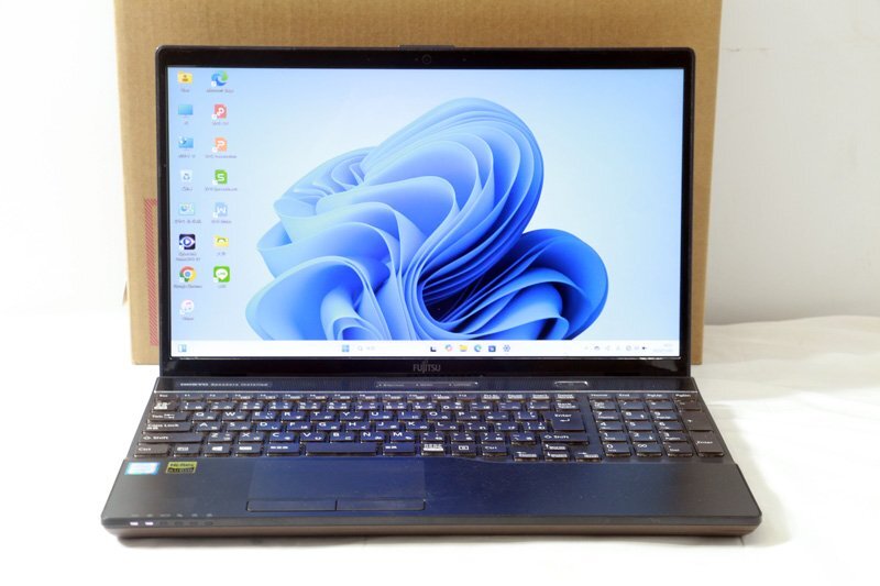富士通 FMV LIFEBOOK AH53/D1 FMVA53D1B Core i7 8565U 1.8GHz 16GB SSD512GB ブルーレイ Windows11 WPS Office 3ヶ月保証 wn8958拍卖