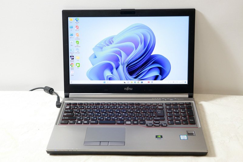 富士通 CELSIUS H770 CELH05002 Core i7 7700HQ 2.8GHz 16GB SSD512GB DVDSマルチ NVIDIA Quadro M620 Win11 Bluetooth 3ヶ月保証 wn8469拍卖