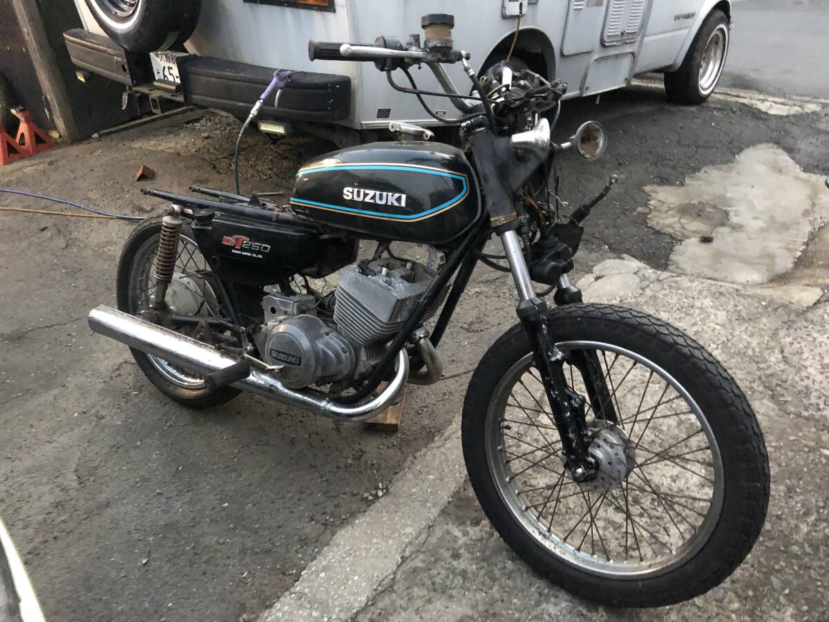 スズキ SUZUKI GT 250 B5 最終型 空冷 2スト 初爆確認済み 書類付き 部品取り拍卖