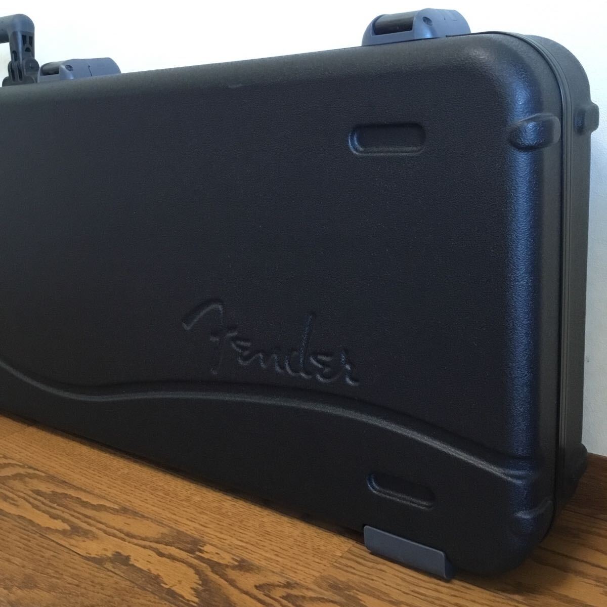フェンダー Fender Deluxe Molded Case@ベース用ハードケース エレキベースケース拍卖