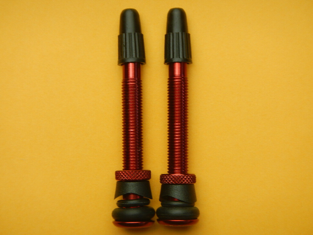 送料85円から 即決 新品 2個セット AMERICAN CLASSIC アメリカンクラシック チューブレス バルブ拍卖