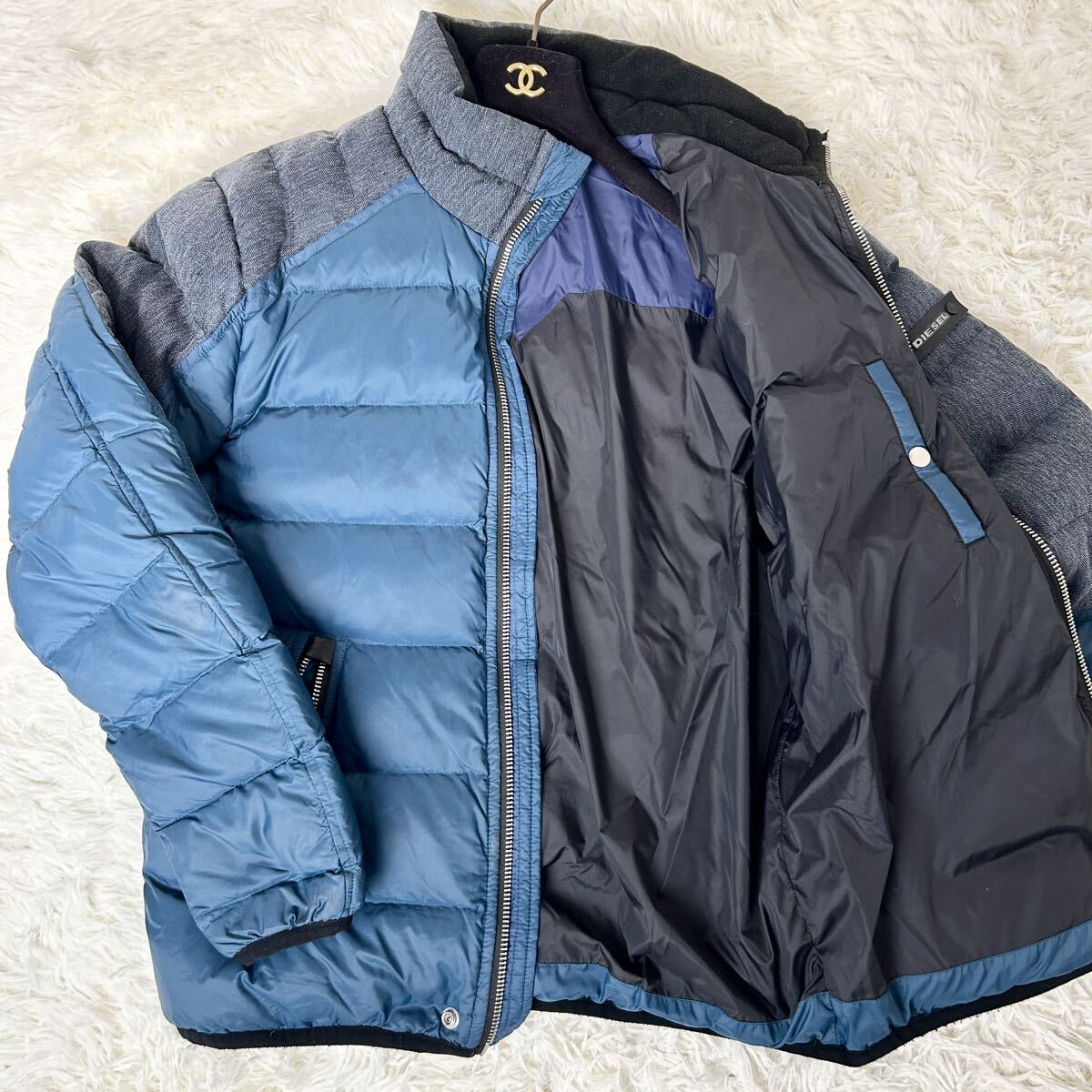 大きいサイズXL 極美品 近年モデル DIESEL ディーゼル ダウンジャケット ブルゾン アウター 極暖 肉厚 デニム 切替 メンズ レザータグ 青拍卖