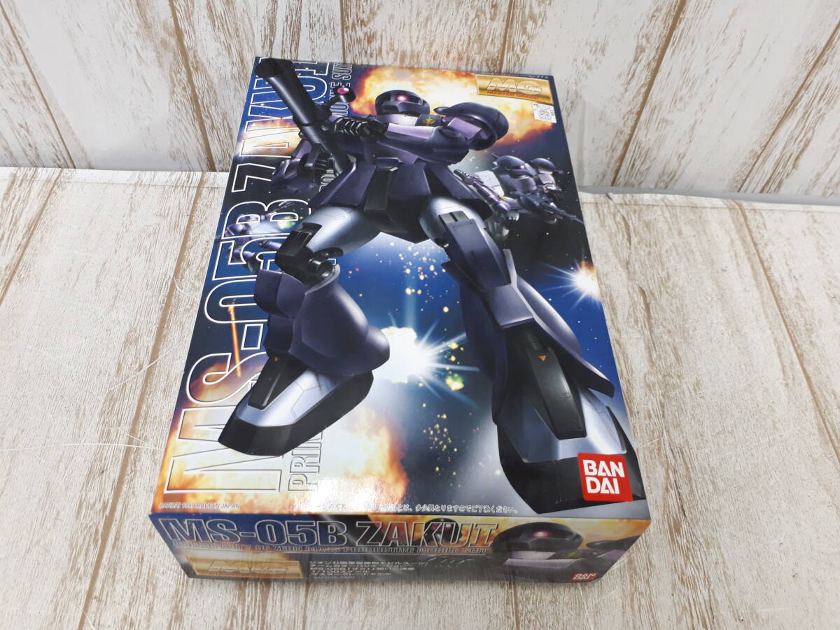 Hf6887-100♪【80】未組立 MG 1/100 MS-05B ザクI 黒い三連星拍卖