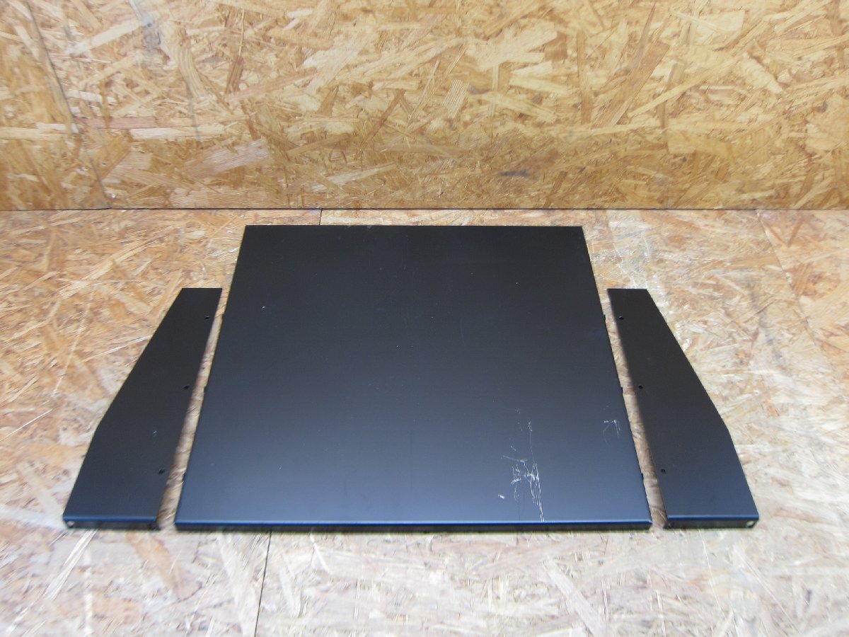 ◎サーバーラック 棚 棚板 2U 棚の幅約44.5 cm、奥行42.0 cm、側板 高さ88.0 cm 現状品◎Z-1307拍卖