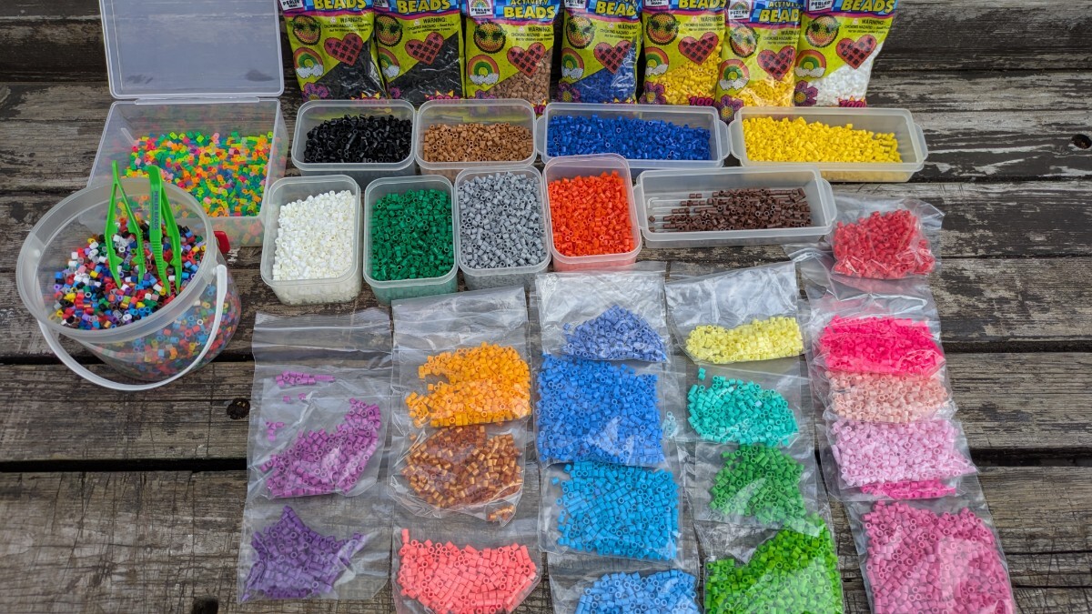 アイロンビーズ セット たくさん 大量まとめ売り プレート 土台拍卖