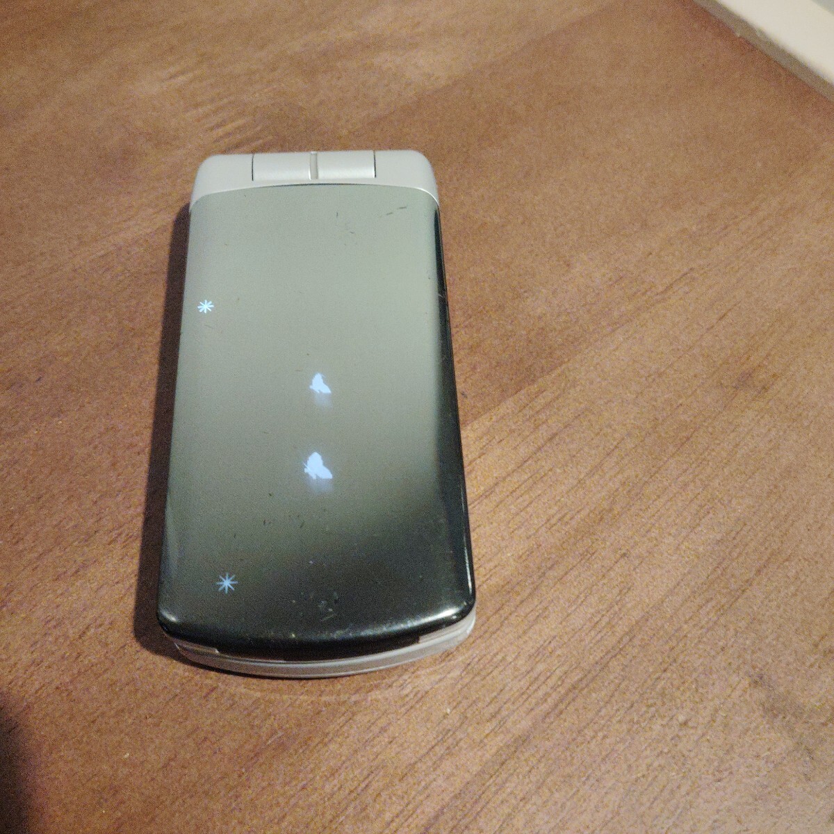 NTTドコモ docomo FOMA SO704i シルバー 電池パック SO02 付属 ガラケー ソニー・エリクソン 携帯電話 動作確認済 匿名配送拍卖