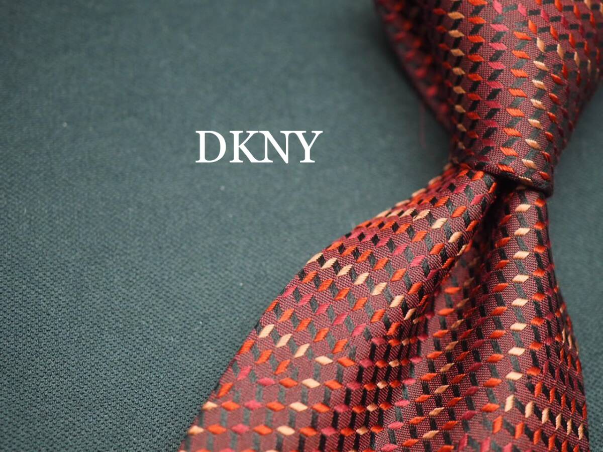 美品【DKNY ダナキャラン ニューヨーク】 G1057 日本製 ワイン系 SILK ブランド ネクタイ 古着 良品 転売 仕入拍卖