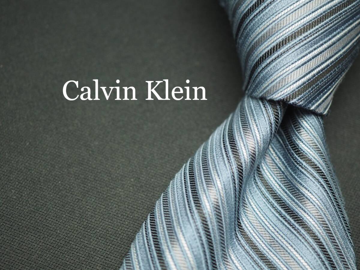 美品【Calvin Klein カルバンクライン】 G1365 グレー系 SILK ブランド ネクタイ 古着 良品 転売 仕入拍卖