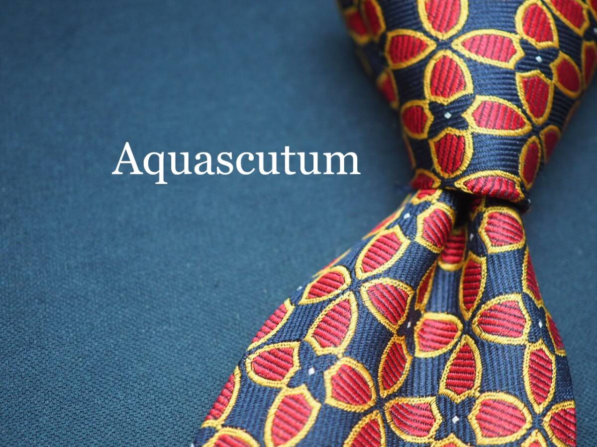 美品【Aquascutum アクアスキュータム】 G1521 赤 金 ネイビーブラック系 SILK ブランド ネクタイ 古着 良品 転売 仕入拍卖