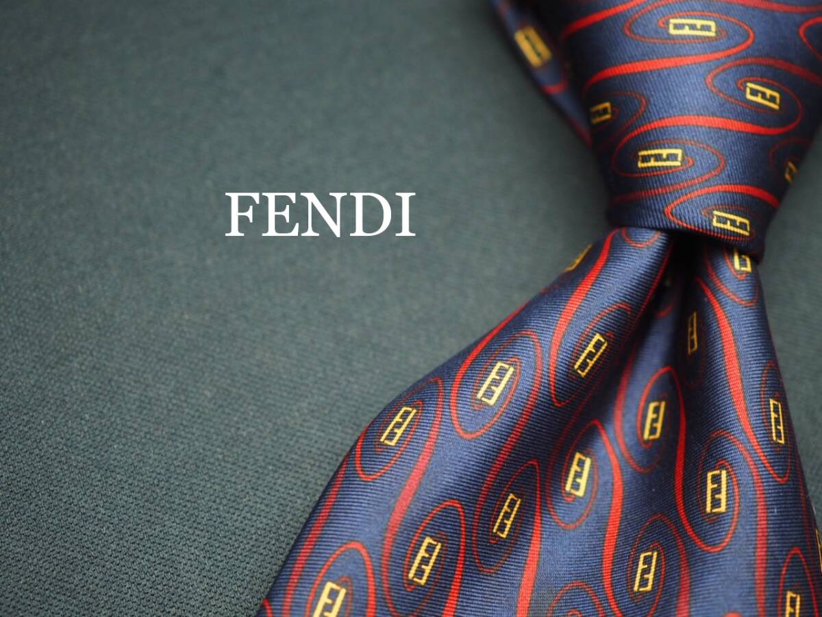 美品【FENDI フェンディ】 G1606 ロゴ ネイビー系 SILK ブランド ネクタイ 古着 良品 転売 仕入拍卖