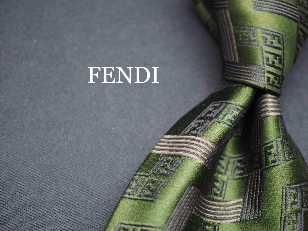【FENDI フェンディ】 G1610 ロゴ オリーブ系 SILK ブランド ネクタイ 古着 良品 転売 仕入拍卖