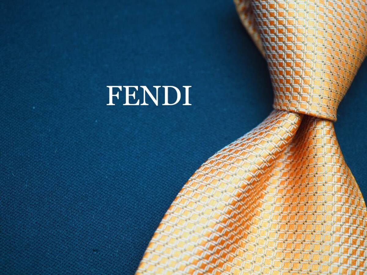 美品【FENDI フェンディ】 G1616 オレンジ系 SILK ブランド ネクタイ 古着 良品 転売 仕入拍卖