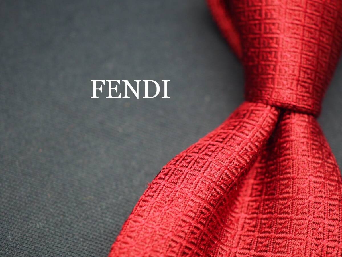 美品【FENDI フェンディ】 G1629 ロゴ 赤系 SILK ブランド ネクタイ 古着 良品 転売 仕入拍卖