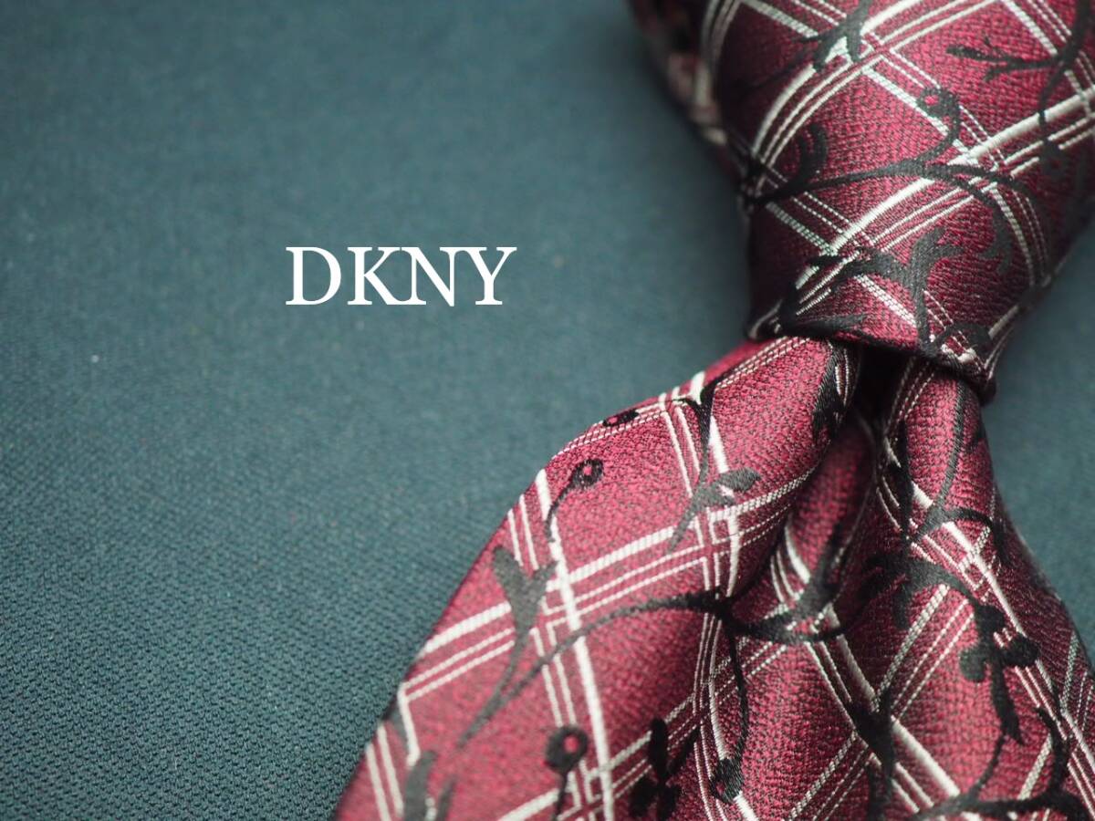 美品【DKNY ダナキャラン ニューヨーク】 G2323 USA ワイン系 SILK ブランド ネクタイ 古着 良品 転売 仕入拍卖