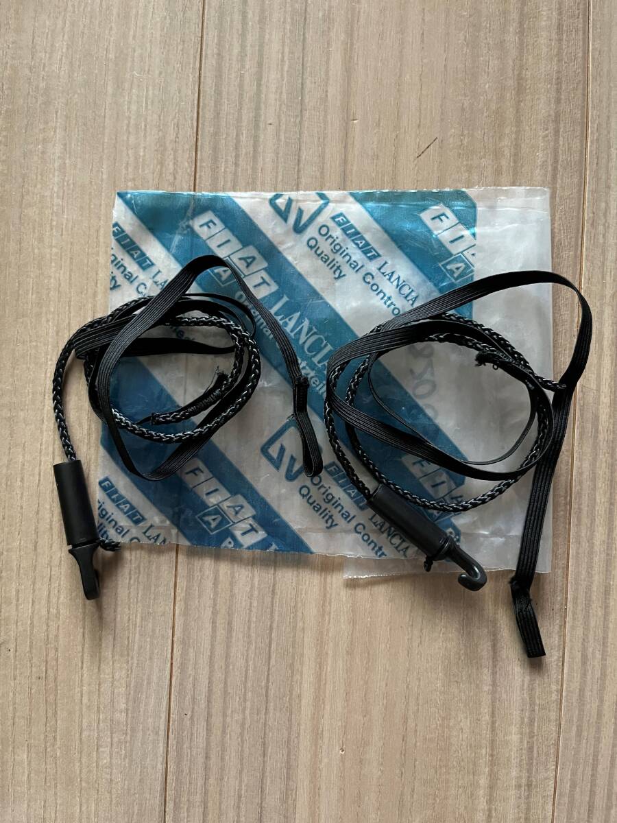 ☆【純正新品】ランチア デルタ リアゲートトレイフック(吊り紐付き) 左右セット(ランチャ LANCIA DELTA)☆拍卖