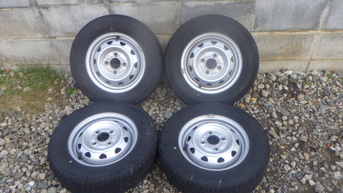 横浜発 引取り可 社外スチール 12×3.5 4穴 PCD100 4本 エブリーにて使用 ホイールを探してる方に 中古 タイヤ要交換拍卖