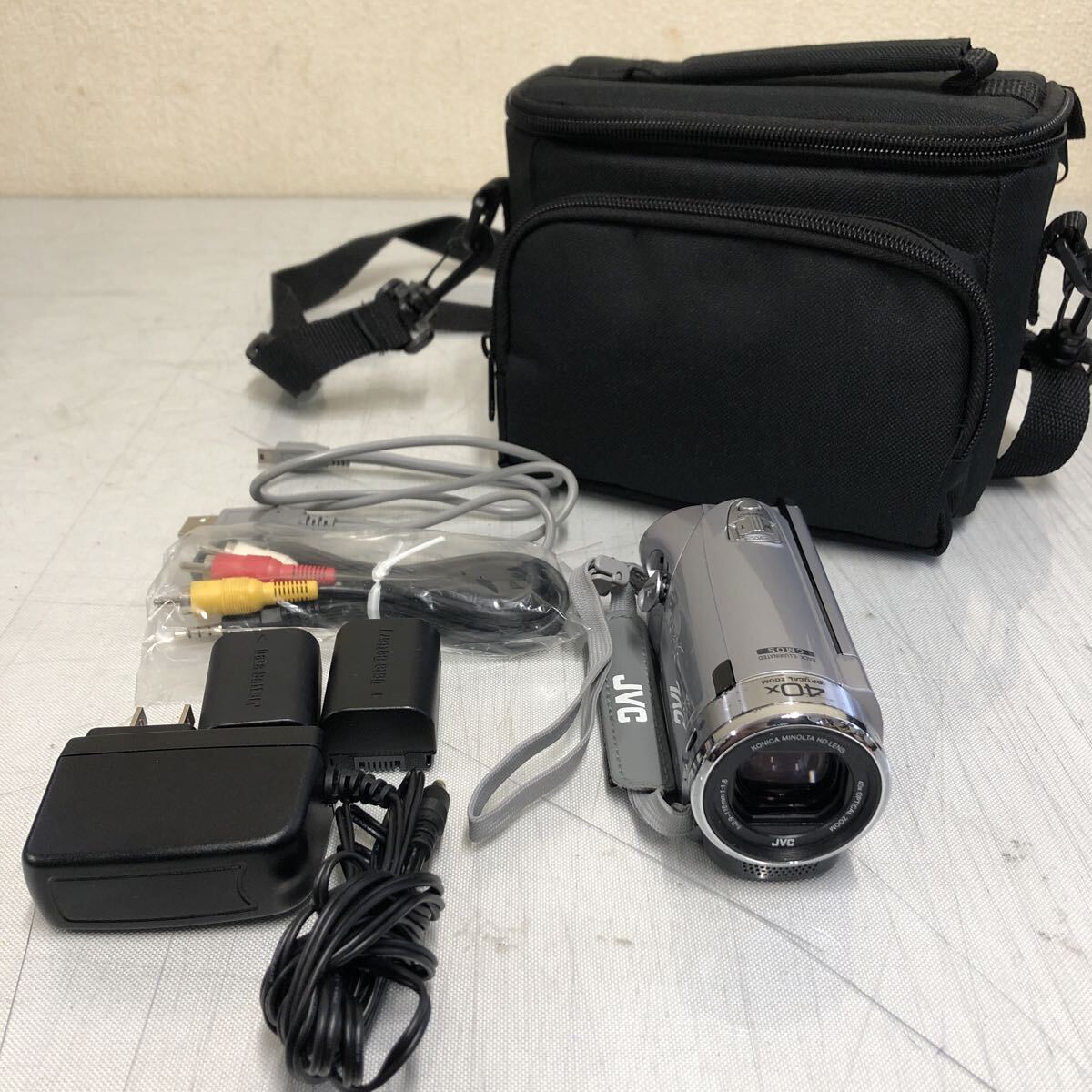 〒502 JVC デジタルビデオカメラ ビデオカメラ GZ-E220-S拍卖