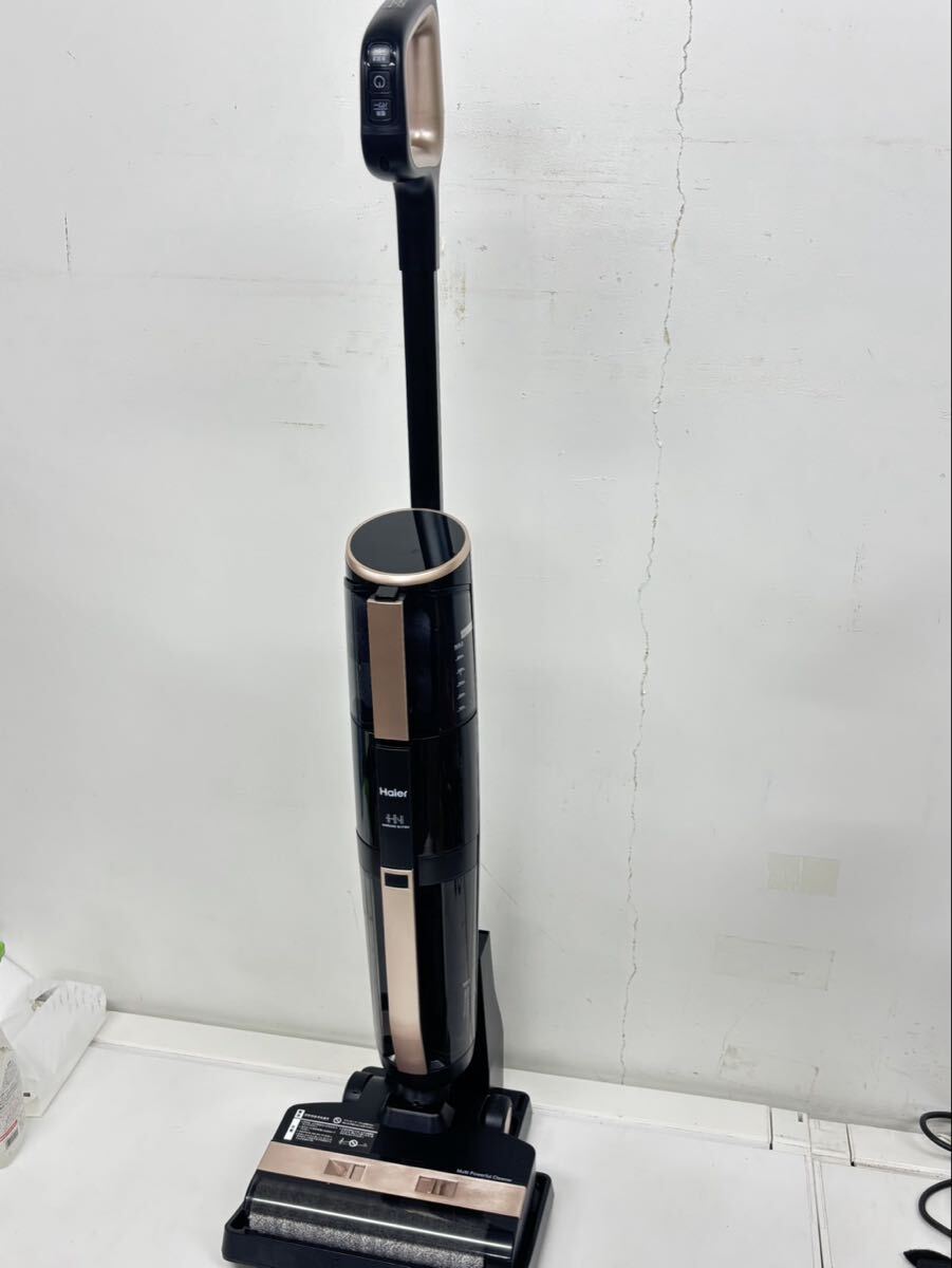 Haier ハイアール 掃除機 コードレスクリーナー 羽田空港コラボ 2024年製 充電式掃除機 床拭き掃除機 動作確認済 JC-M1A MNL-593拍卖