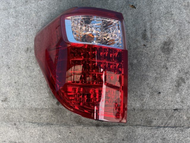 点灯OK アルファード DBA-ANH20W 左/助手席 LED テールライト テールランプ 240G 7人 070 コイト 58-26 81561-58060拍卖