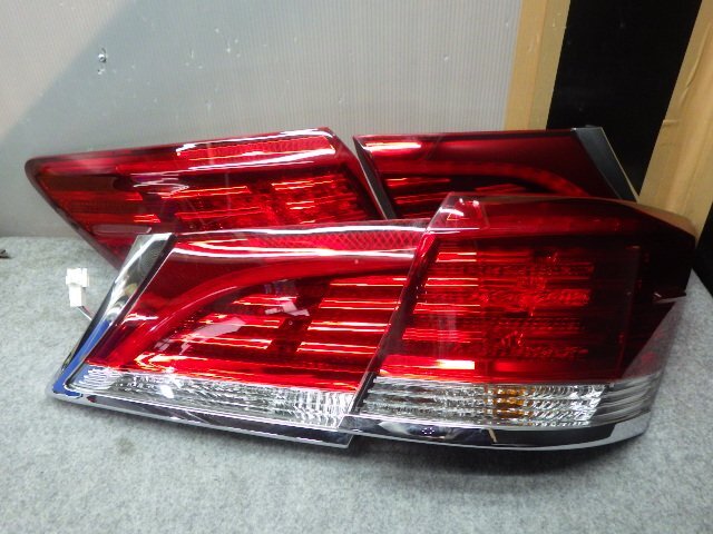 点灯OK トヨタ純正 LED テールランプ フィニッシャー 左右 STANLEY 30-404/30-405 GRS210 クラウン ロイヤル 後期 GRS211 AWS210 GWS214拍卖