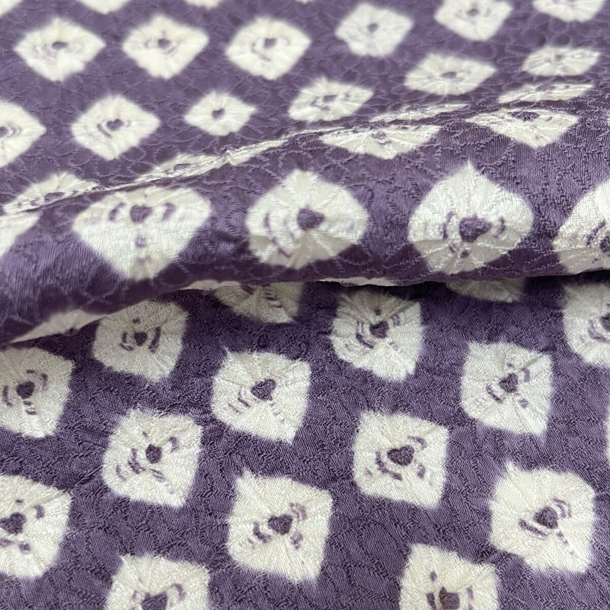 小紋 絞りに細かな地紋 可愛い紫 着物 正絹 F-896拍卖