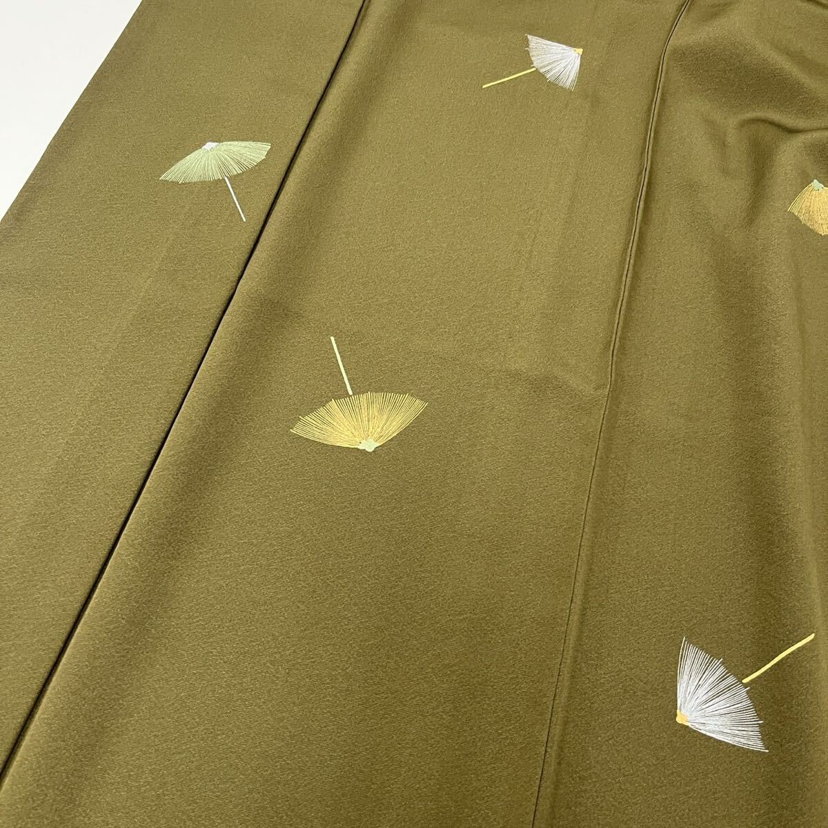 小紋 単衣仕立て 可愛い番傘 抹茶色 着物 正絹 F-873拍卖