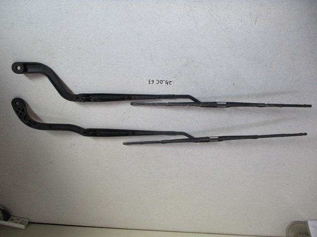 ☆ 日産 STAGEA ステージア GF-WGNC34 競技車両 MT車 ワイパーアーム 2本組 ブレード要交換 25-0C63拍卖