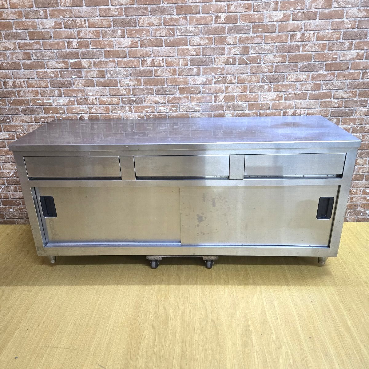 ★☆*5i136 ステンレス 引出付 調理台 W1800×D600×H800 バッグガード無し 厨房 店舗 キッチン☆★拍卖