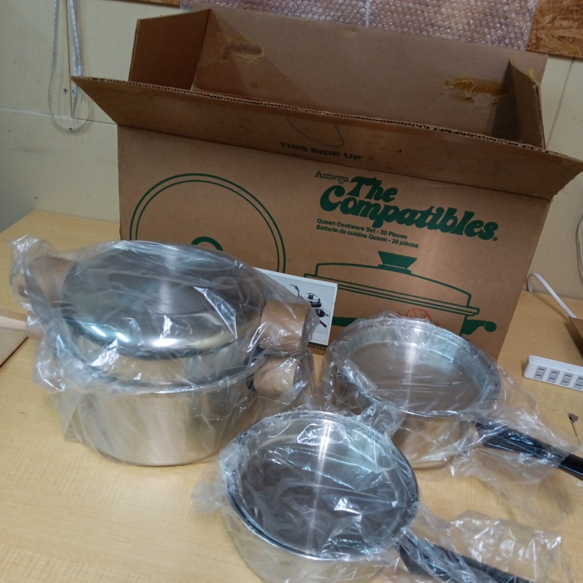 未使用調理器具3点 アムウェイ ソースパン2点 シチュー鍋1点 新品 片手鍋 Y0790拍卖