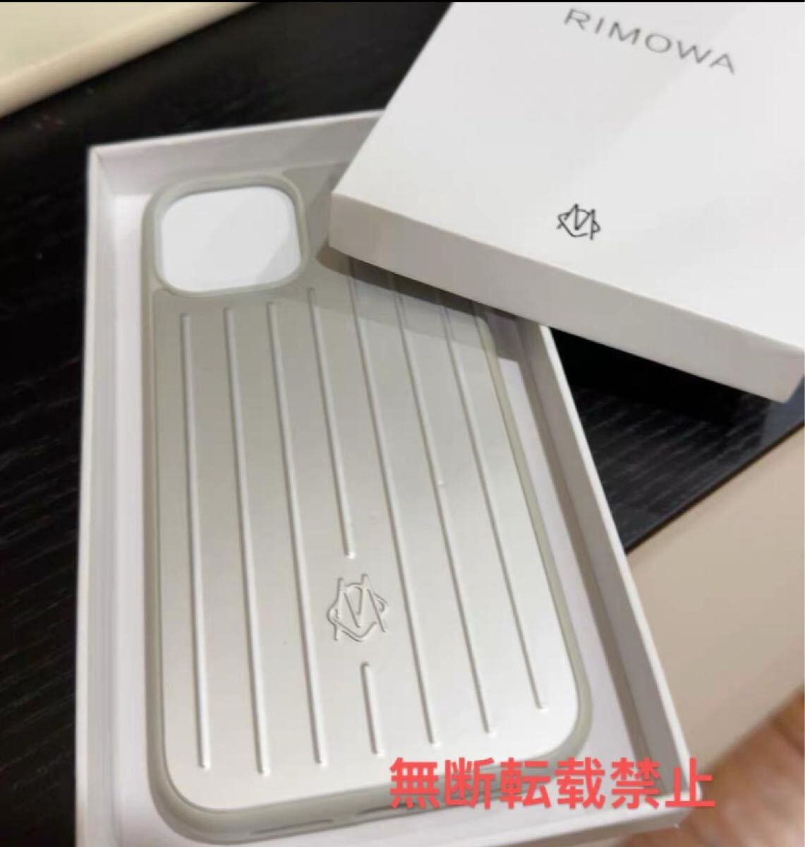 新品/未使用 RIMOWA リモワ iPhone14pro ケースシルバー拍卖